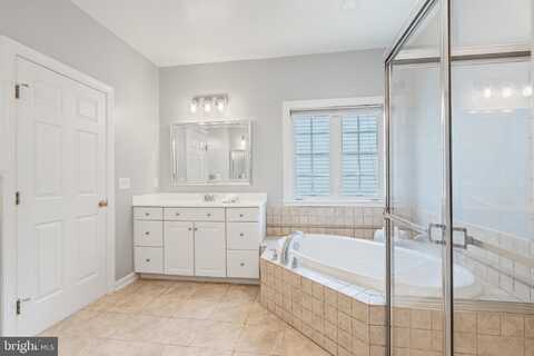 5617 JAMES GUNNELL LANE, ALEXANDRIA, VA 22310