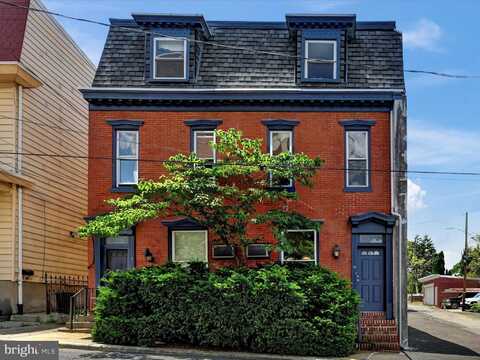 9 N 6TH STREET, POTTSVILLE, PA 17901