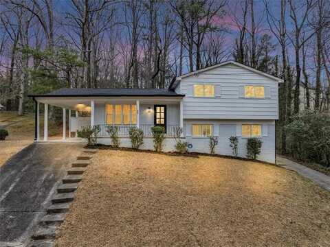 847 Magna Carta Drive NW, Atlanta, GA 30318