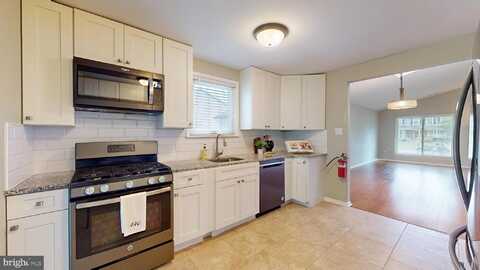 161 CARLTON AVENUE, MARLTON, NJ 08053