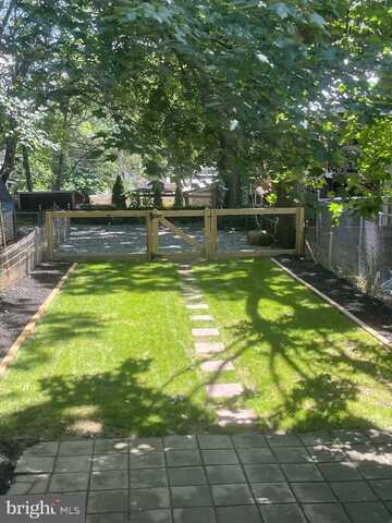 327 S WEST END, LANCASTER, PA 17603