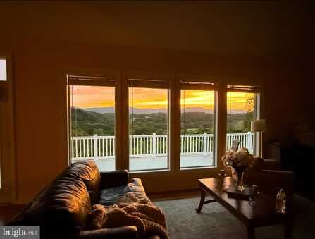 400 DEER RUN CIRCLE, FRONT ROYAL, VA 22630