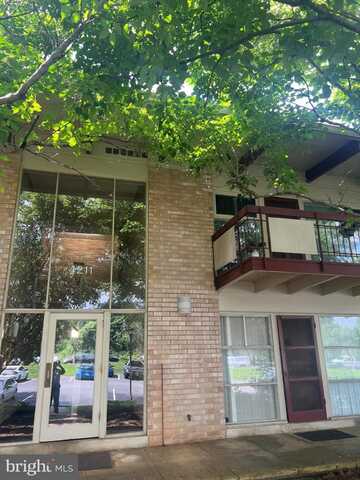 4211 AMERICANA DRIVE, ANNANDALE, VA 22003