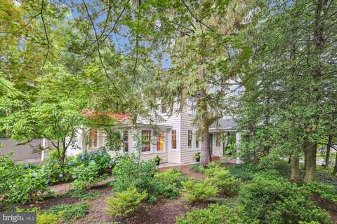 300 E BROAD STREET, FALLS CHURCH, VA 22046