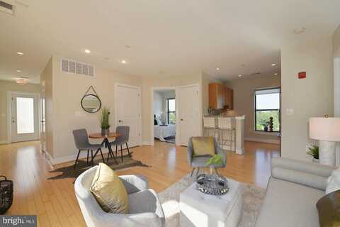 5201 WISCONSIN AVENUE NW, WASHINGTON, DC 20015