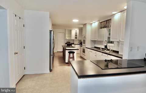 4 W WOODDUCK DR, TUCKERTON, NJ 08087
