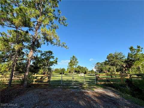 810 S Willow Street, Clewiston, FL 33440