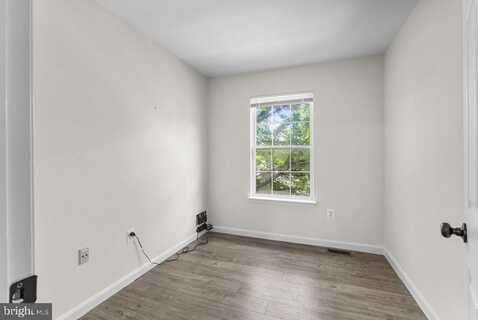 20430 HERRING POND TERRACE, STERLING, VA 20165