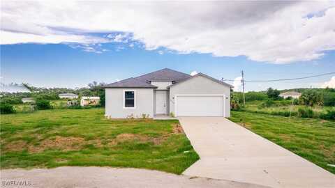 8304 Lena Court, Labelle, FL 33935