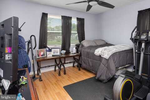25 TOBY LANE, HAMILTON, NJ 08620