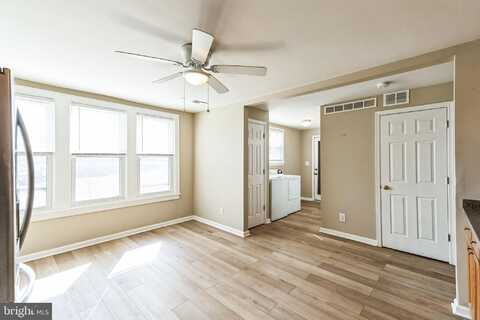 501 KEDRON AVENUE, FOLSOM, PA 19033