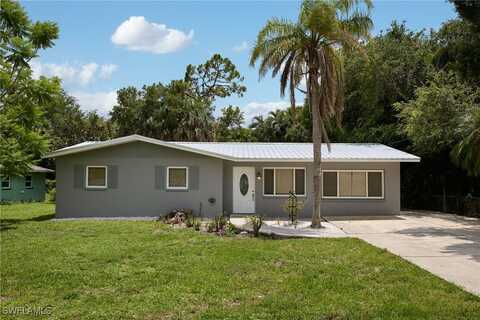 559 Woodruff Street, North Fort Myers, FL 33903