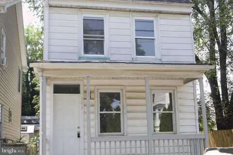 304 YORK STREET, BURLINGTON, NJ 08016