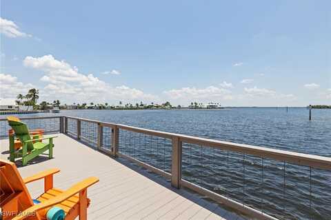 4819 Pine Island Road NW, Matlacha, FL 33993