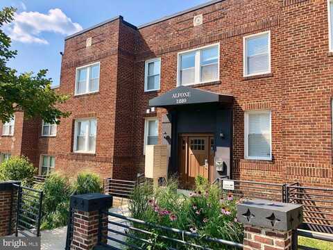 1220 HOLBROOK TERRACE NE, WASHINGTON, DC 20002