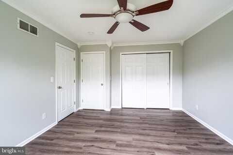 10 BLOSSOM DRIVE, EWING, NJ 08638