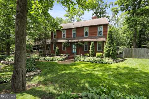 201 LAURENCE DRIVE, MOORESTOWN, NJ 08057