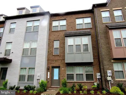 10 CAPITAL COURT, UPPER MARLBORO, MD 20774