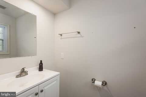 8202 GREENSPIRE TERRACE, HYATTSVILLE, MD 20783