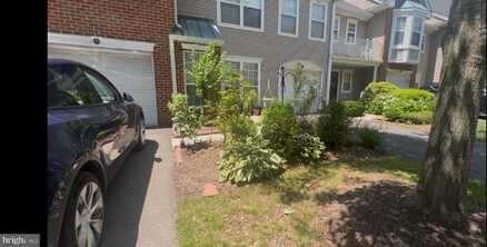 9 HENRY COURT, PLAINSBORO, NJ 08536