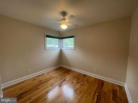 20 ST JOHN DRIVE, WILMINGTON, DE 19808
