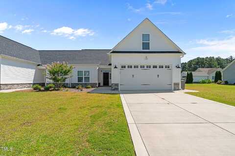 310 Oak Pointe Circle E, Lumberton, NC 28358
