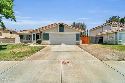 4559 Clear Springs Avenue, Palmdale, CA 93552