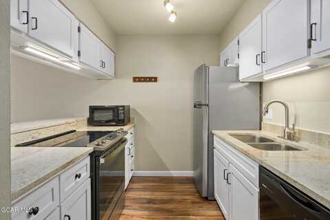 285 GCR 832 unit: 23-3, Fraser, CO 80442