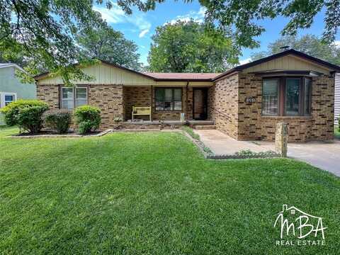 1705 N 6th Street, Garden City, KS 67846