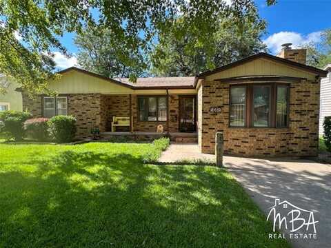 1705 N 6th Street, Garden City, KS 67846