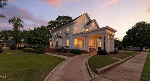 309 W Divine Street, Dunn, NC 28334