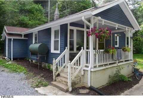 500 Guy Lloyd Road, Erwin, TN 37650