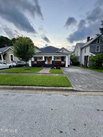 411 Clinchfield Avenue, Erwin, TN 37650