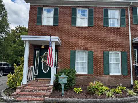 700 Northwest The Terrace Street, Norton, VA 24273