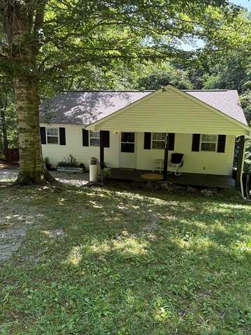 5079 Eagles Cove Road, Byrdstown, TN 38549