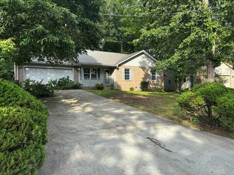 131 Cromwell Lane, CROSSVILLE, TN 38558