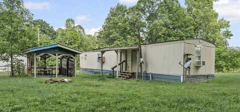 341 Claysville Rd, CROSSVILLE, TN 38571