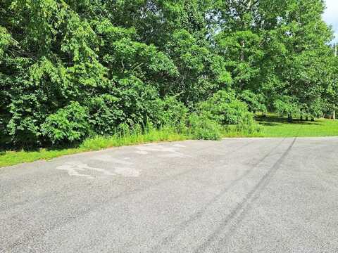 Bear Den, CROSSVILLE, TN 38572