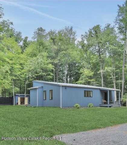 377 Pennsylvania Avenue, Palenville, NY 12463