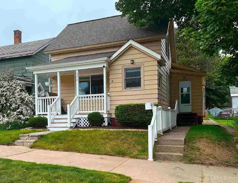 206 Cherry, Munising, MI 49862