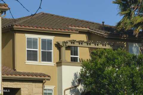 209 Riverdale Court, Camarillo, CA 93012