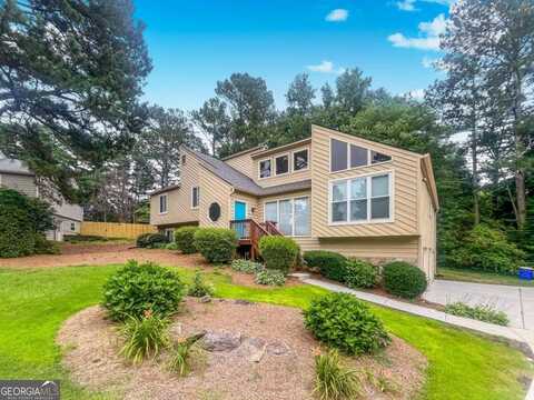 2010 Shadow Bluff, Marietta, GA 30062