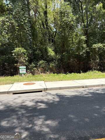 3220 Hollingsworth, Macon, GA 31210