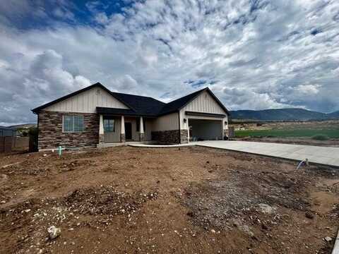 4228 N Tomahawk DR, Enoch, UT 84721