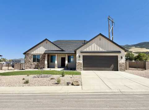 4228 N Tomahawk DR, Enoch, UT 84721