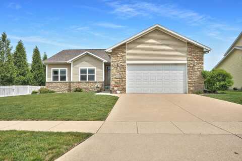 1415 Austin Way, Cedar Falls, IA 50613