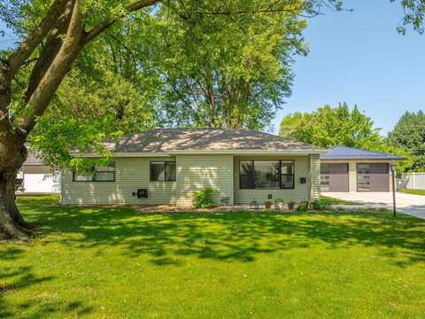 1336 S Hill Drive, Waterloo, IA 50701