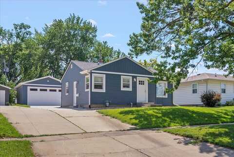 1206 W 10th Street, Cedar Falls, IA 50613