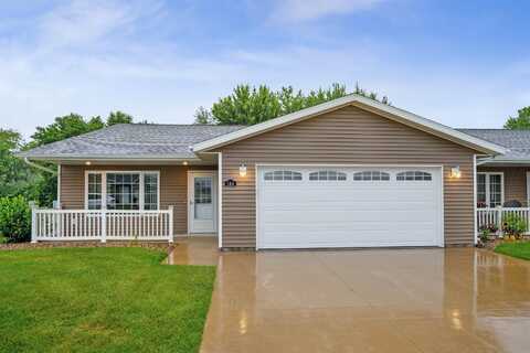 144 Goldfinch Court, Independence, IA 50644