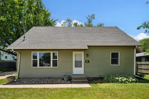 323 Martin Road, Waterloo, IA 50701